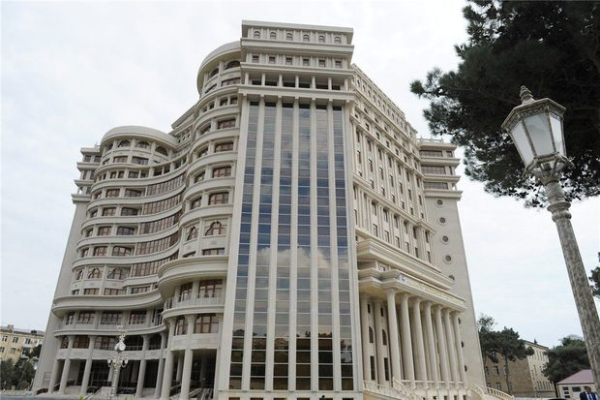 Azərbaycan Tibb Universitetinin klinikasında COVID-19-a yoluxmuş xəstə yoxdur - RƏSMİ
